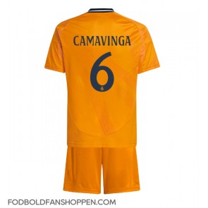 Real Madrid Eduardo Camavinga #6 Udebanetrøje Børn 2024-25 Kortærmet (+ Korte bukser)